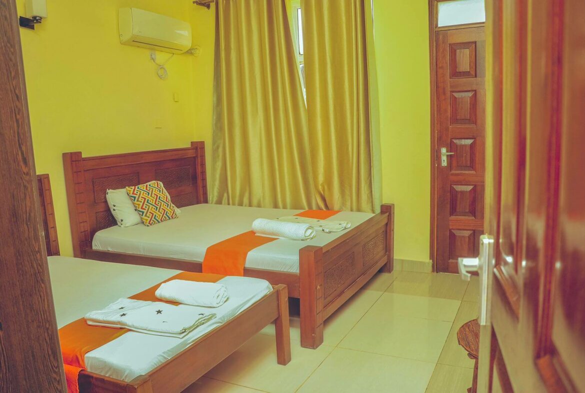 Nyali One Bedroom Airbnb with 2 beds and Swimming Pool