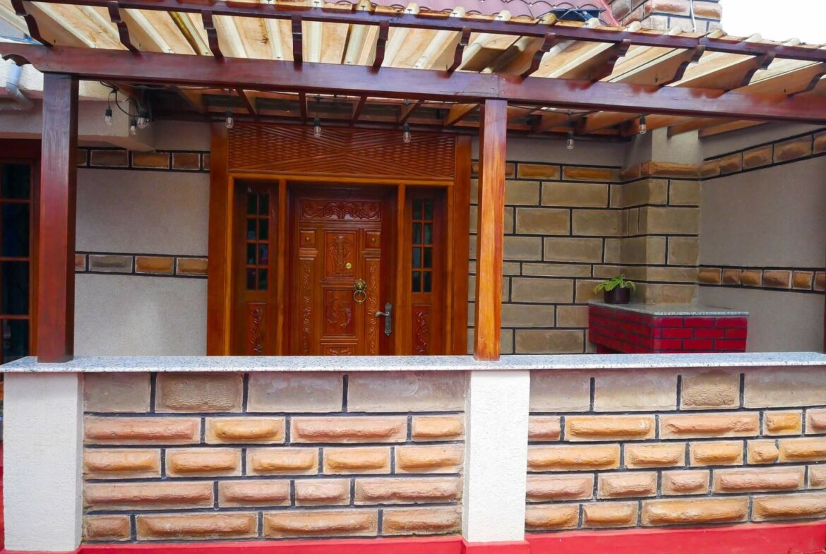 Nyeri Airbnb 4 Bedroom with Own Compound