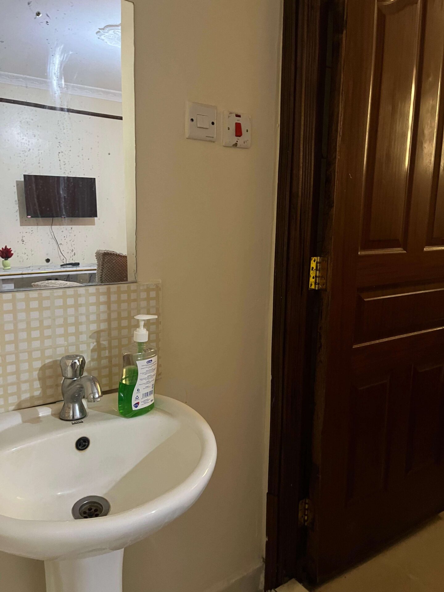 Utawala One Bedroom Airbnb 11